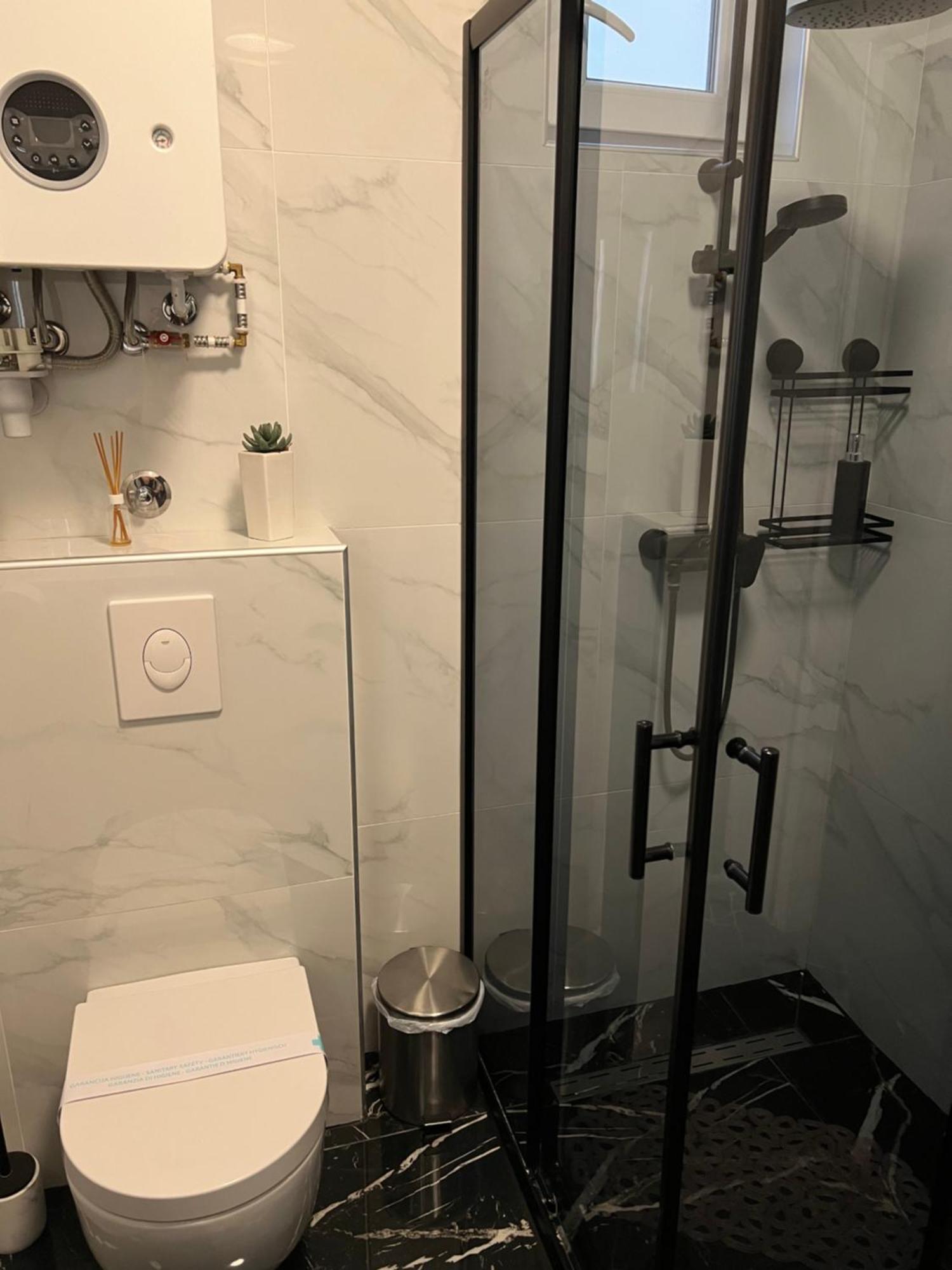 Luxrooms - Hotel Type With Private Jacuzzi 别洛瓦尔 外观 照片